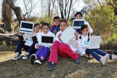 La Universidad de La Punta ofrece soporte t�cnico para las netbooks durante el verano 