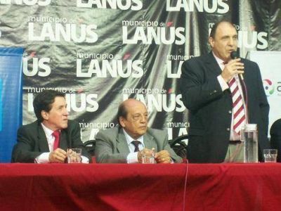 Lan�s: firman convenio con ACUMAR y AySA para obras h�dricas