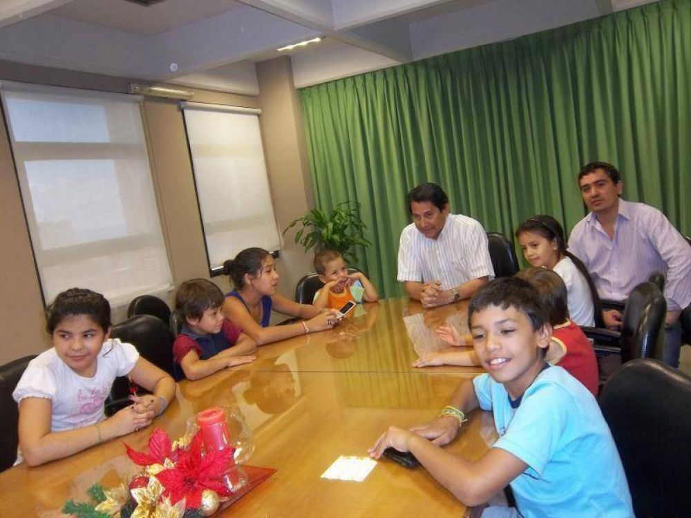 El Intendente de Posadas recibi� a los ganadores del concurso de Pesebres vivientes
