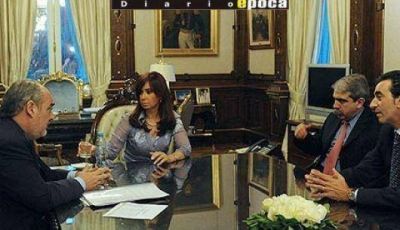 Llamada presidencial a Corrientes por deudas provinciales 2012