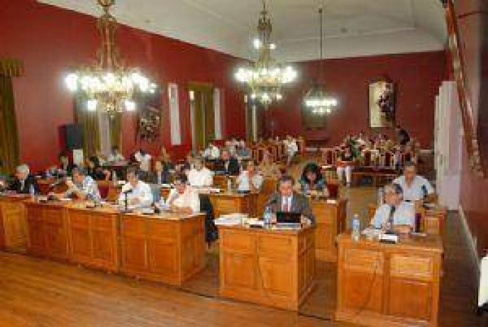 La baja presi�n de agua preocupa a los miembros del Concejo Deliberante local