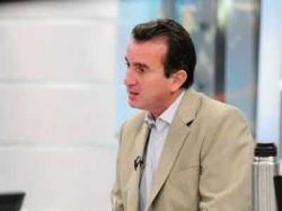 El gobernador prometio hacer duros recortes
