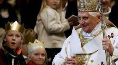 En la primera semana al aire, ya es r�cord el canal del Papa en Youtube.