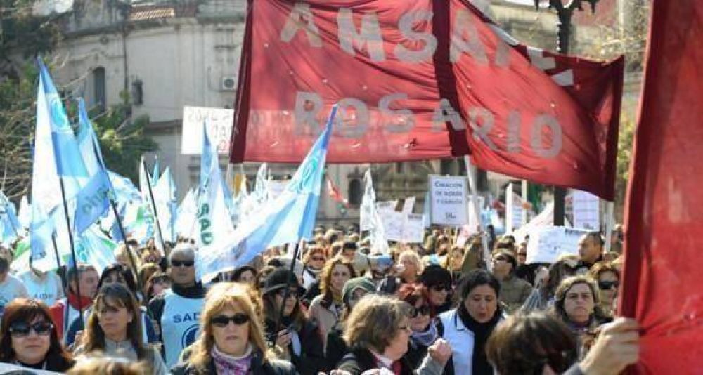 Amsaf� Rosario reclama que "las paritarias no deber�an tomarse vacaciones"