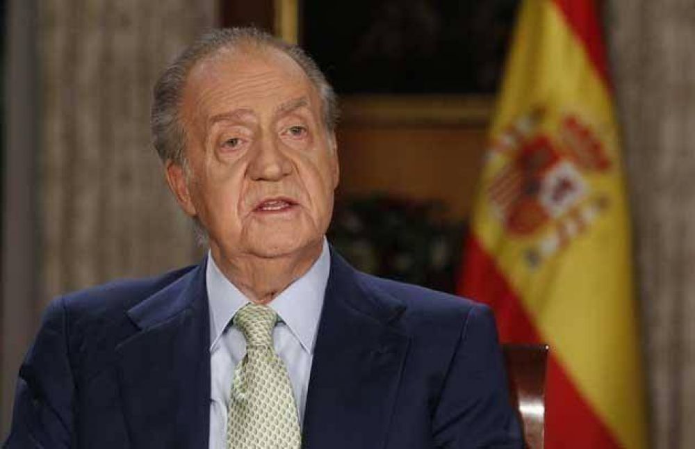 El rey Juan Carlos revel� que gana casi 300.000 euros por a�o