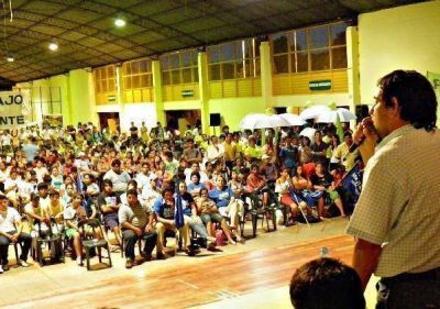 Losada: �Pongan en marcha su rebeld�a para consolidar el sue�o de crecer m�s y crecer en paz� 