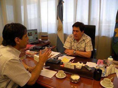 DIAZ PEREZ: "EL GRAN DESAFIO QUE TENGO PARA EL 2012 ES EL TRATAMIENTO DE LA BASURA, ESPECIALMENTE POR LOS MALOS HABITOS DE ALGUNOS VECINOS"