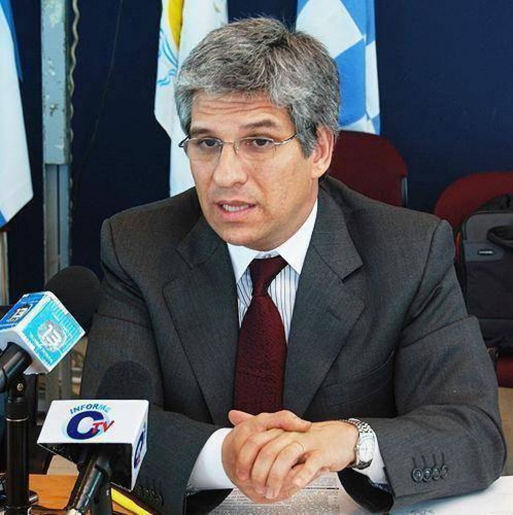  Claudio Poggi se solidariz� con la Presidenta