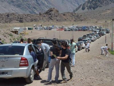 M�s de 5.300 personas cruzaron desde Mendoza hacia Chile este jueves