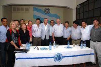  El Gobernador despidi� el a�o en la CGT