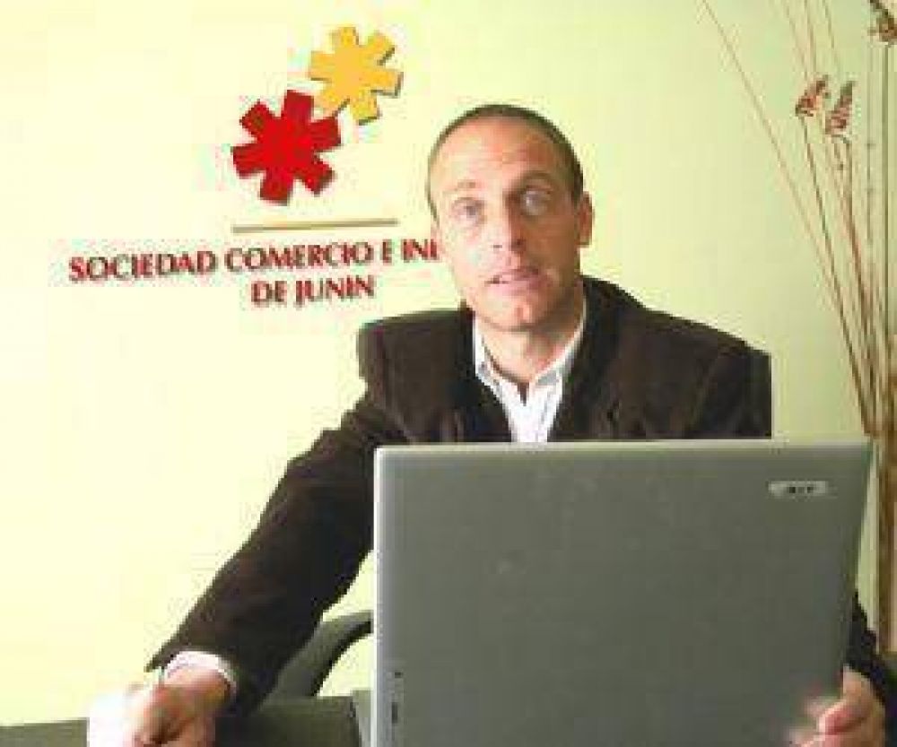 �No puede regularse el horario comercial por medio de una resoluci�n municipal�
