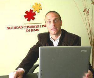 �No puede regularse el horario comercial por medio de una resoluci�n municipal�