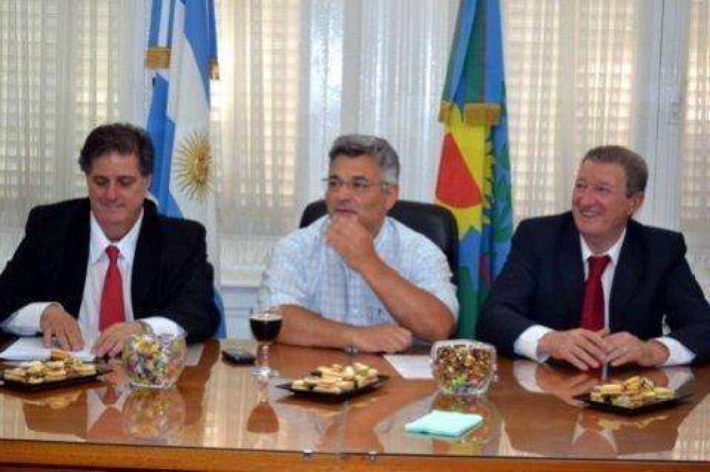 El ministro provincial de Salud visit� Chacabuco