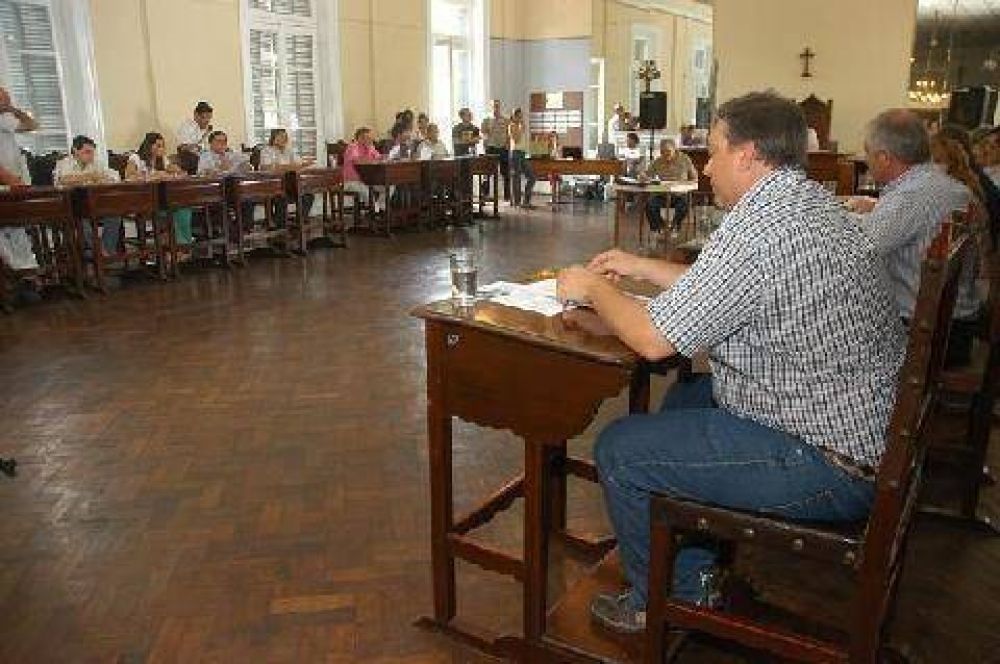 El Concejo aprob� los dos proyectos sobre la deuda municipal