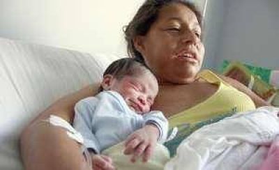 Valent�n esper� para ser el primer beb� del 2012