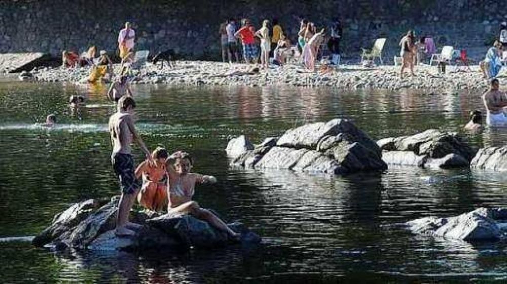Comenzaron a llegar los primeros turistas a las sierras de C�rdoba