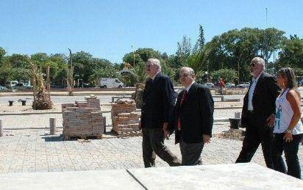 El gobernador apura la concreci�n de obras de cara a las elecciones