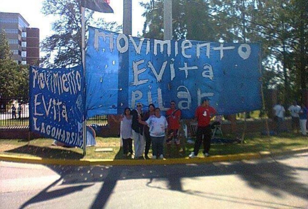 Se opera Cristina: Organizaciones K ya empezaron a acampar en la puerta del Hospital Austral