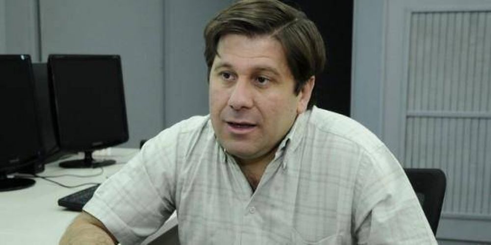Costa abri� la "mochila Jaque" para justificar el Presupuesto 2012 