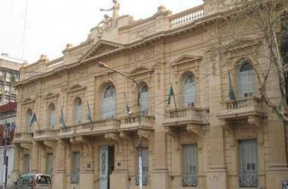 Entr� en vigencia el nuevo horario municipal