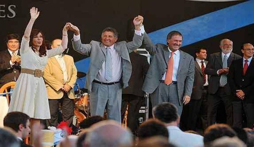 Reclaman sanciones a los radicales K