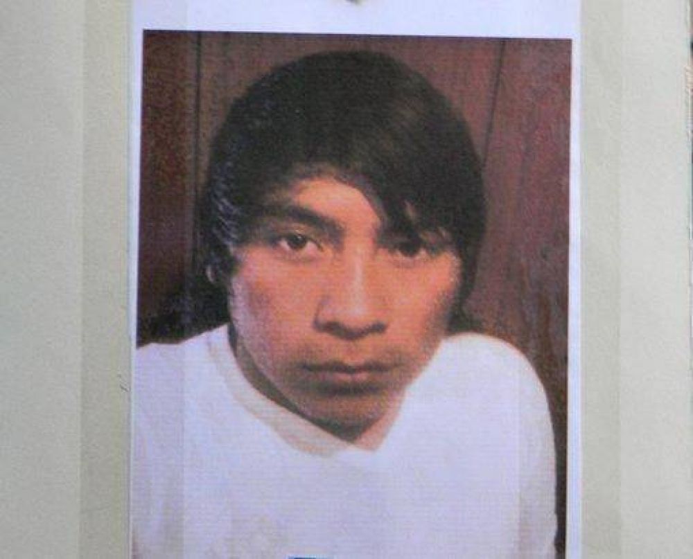 Desesperado ultim�tum de los padres de Ariel Llampa: cortar�n puente internacional si no se busca al joven