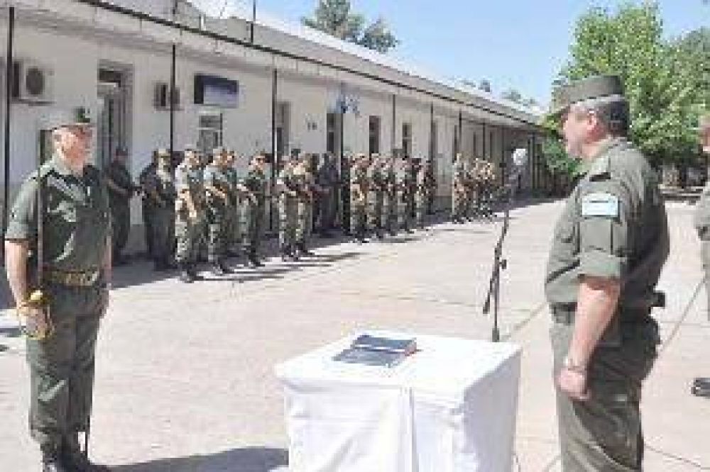 Asumieron los nuevos jefes del Escuadr�n 59 de Gendarmer�a