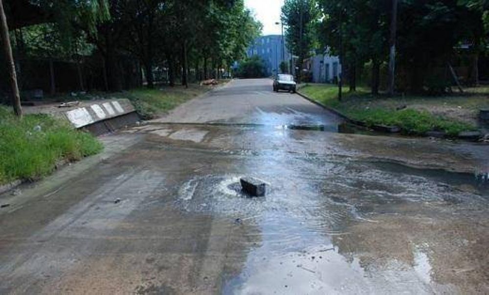 Fueron solucionados los desbordes cloacales que afectaron a Boulogne