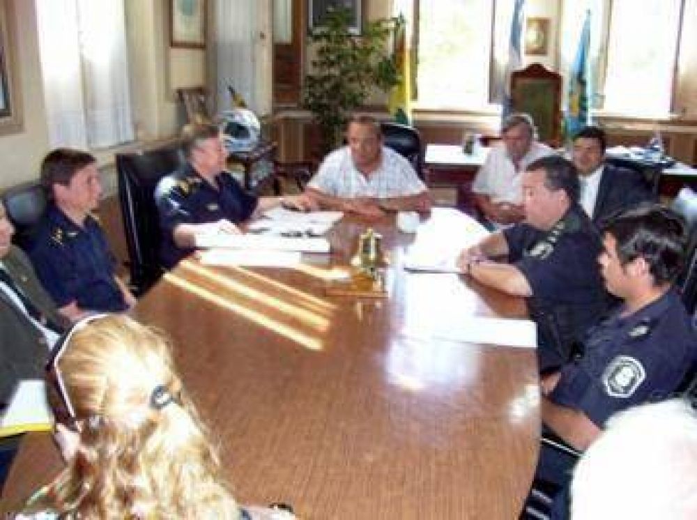 Autoridades evaluaron la marcha del Operativo Sol 