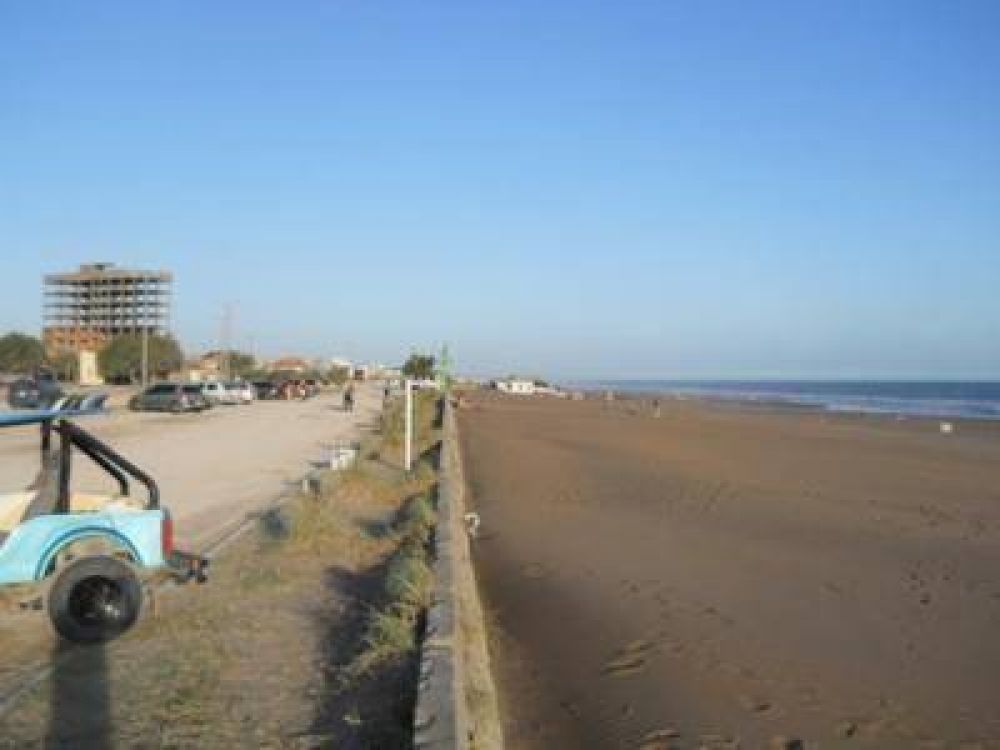LA PLAYA DE CLAROMEC� MUY BIEN ACONDICIONADA 