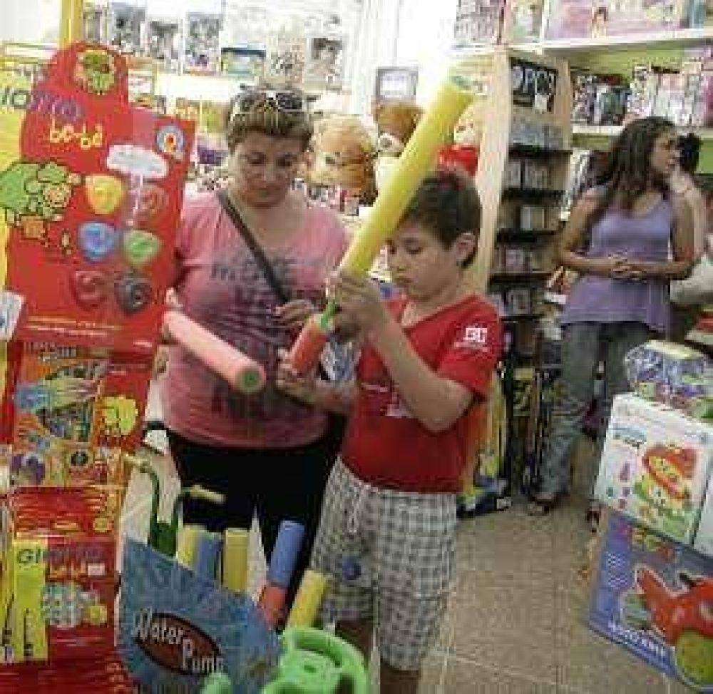 Jugueter�as abarrotadas y hoy, con horario extendido