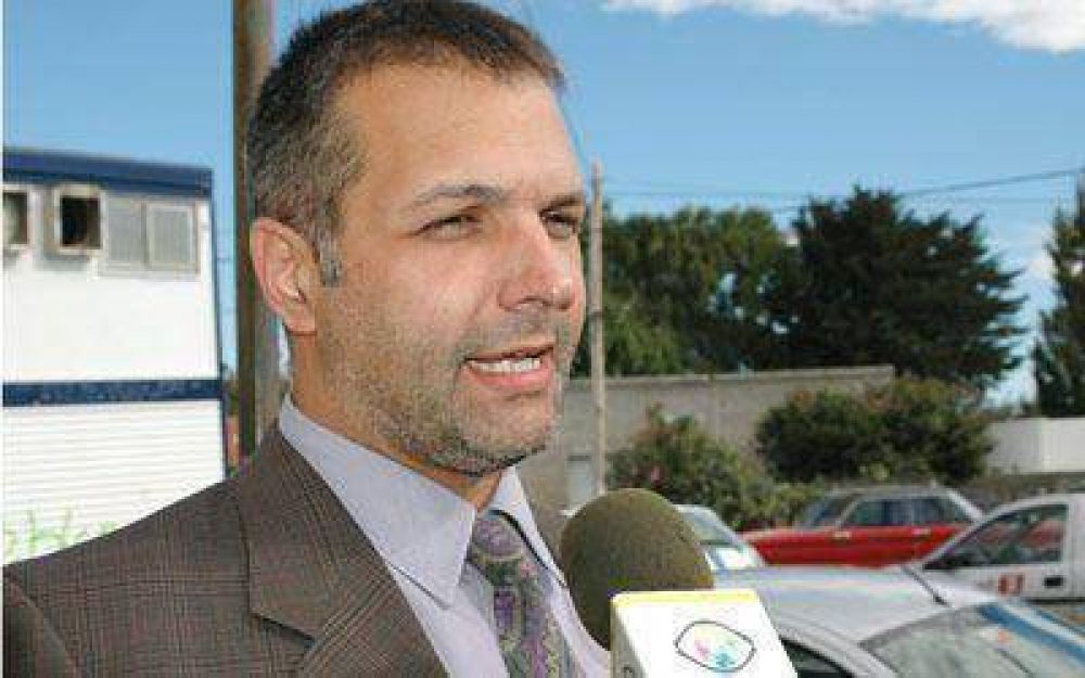 Buzzi: �YPF est� maltratando a las empresas locales�.