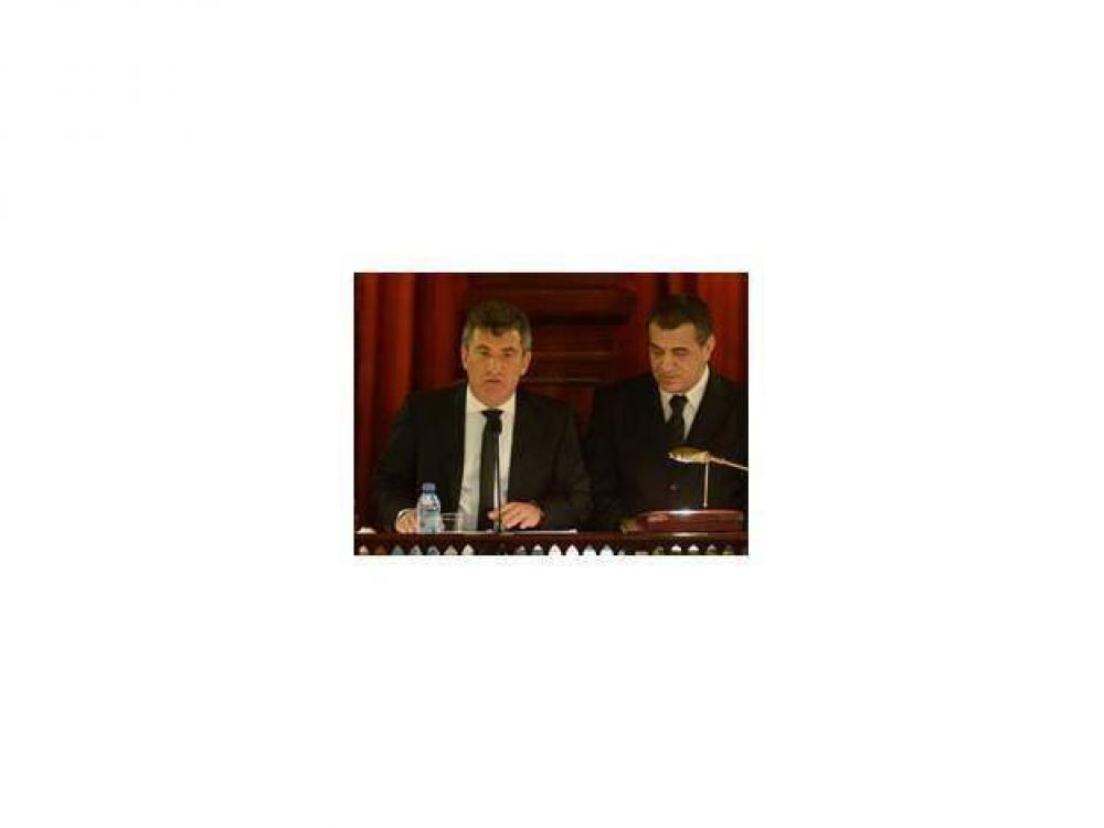 Urribarri adelant� la reuni�n con el gabinete para este jueves