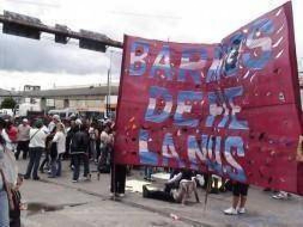 Lan�s: Pol�mica entre el Municipio y Barrios de Pie