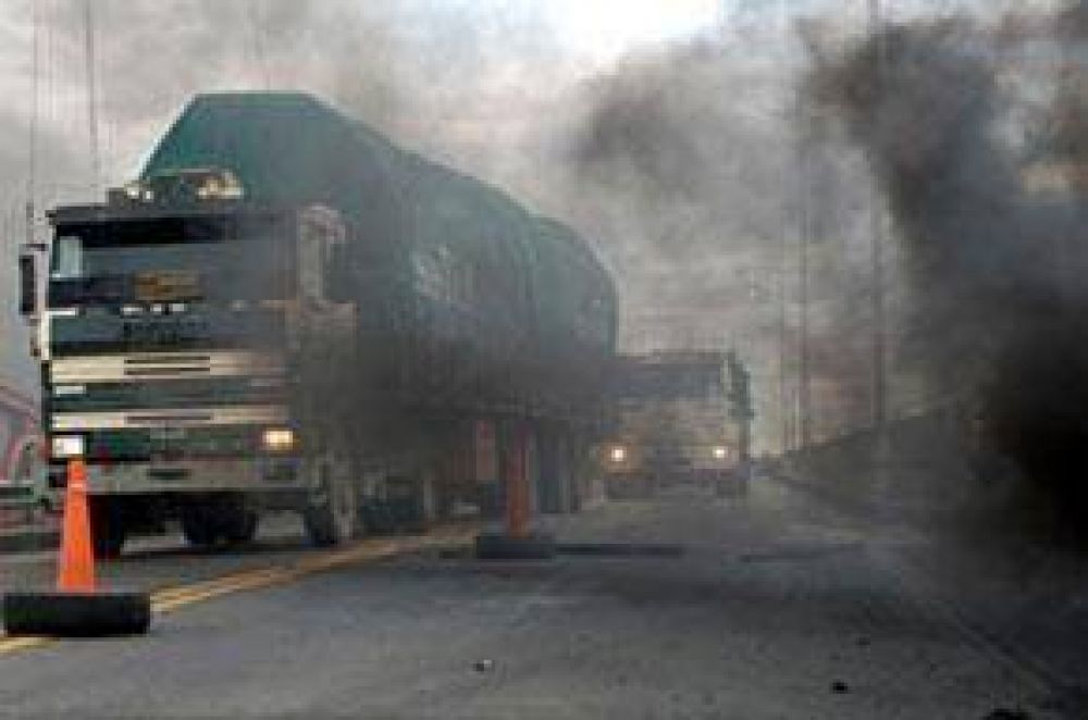 Se produjeron 3.214 cortes de v�as p�blicas en el pa�s durante 2011. Santa Cruz, cuarta en el ranking