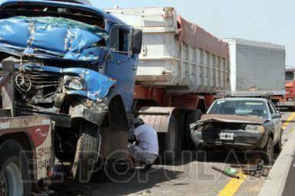 Choque m�ltiple  en la ruta 226