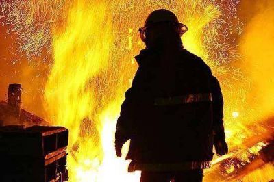 Bomberos sin descanso por la quema de pastizales 