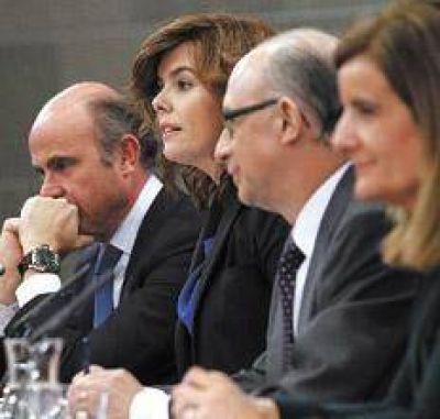 Rajoy le puso un tope al efectivo