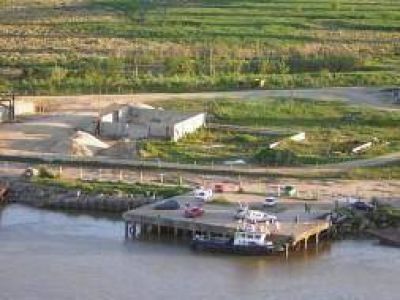 Z�rate: C�ffaro analiza impulsar tur�sticamente la zona de islas 