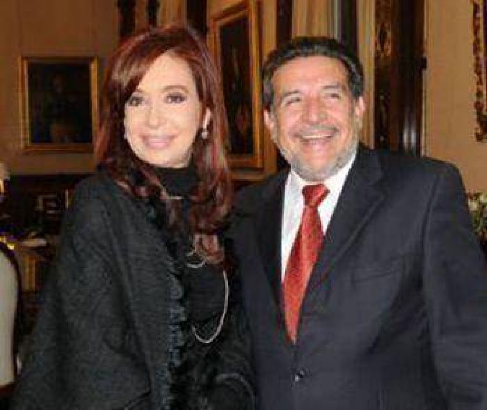 BEDER RE CONTENTO CON LA SALUD DE LA PRESI 