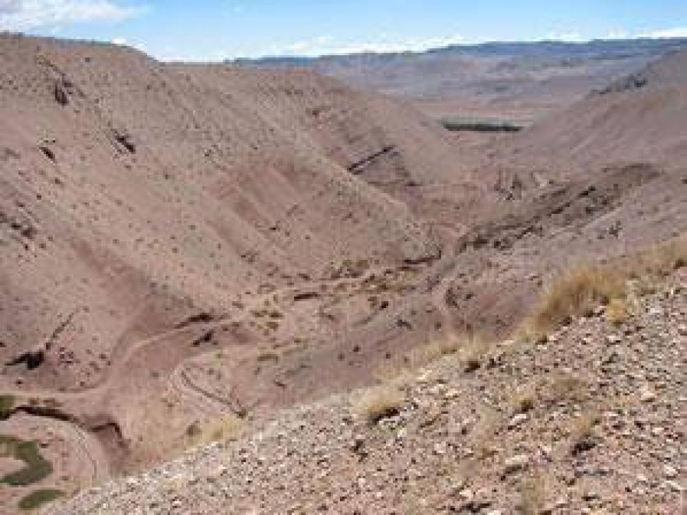 Profundizan la exploraci�n en Manantiales	