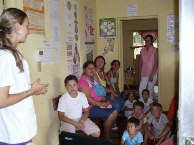 Mam�s del CAPS Villa Industrial de Ober� aprenden como incorporar m�s nutrientes en la comida de sus hijos 