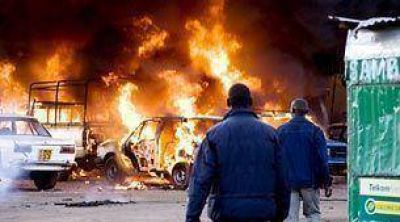 Kenia: al menos 111 muertos por el estallido de un cami�n.