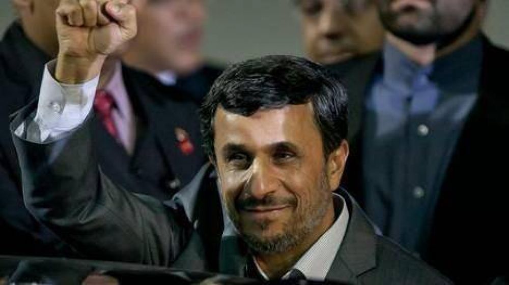 Ahmadinejad ya est� en Venezuela y comienza una gira por Latinoam�rica