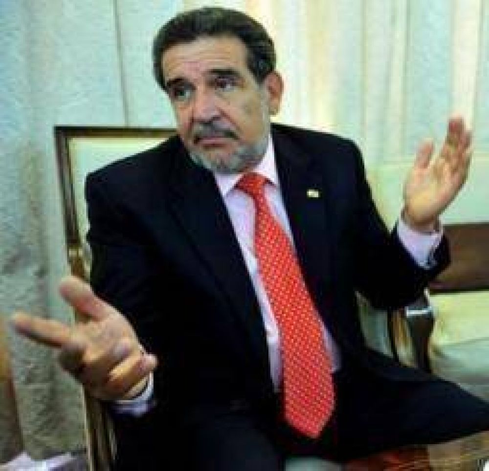 Beder volvi� a defender con firmeza a la actividad minera 