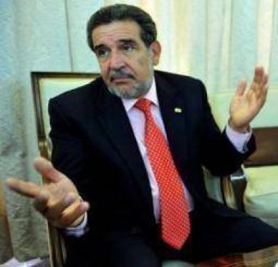 Beder volvi� a defender con firmeza a la actividad minera 