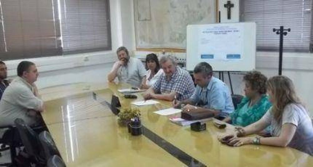 Contratan obra de la red Colectora Cloacal para el barrio Faro Norte