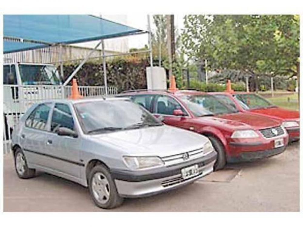 Preocupa la proliferaci�n de agencias irregulares de venta de autos