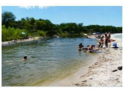Cada vez m�s gente elige la playa del parque San Mart�n
