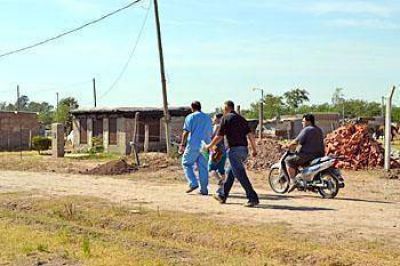 Salud y Acci�n Social realiz� un operativo en la exQuinta Mastr�ngelo 